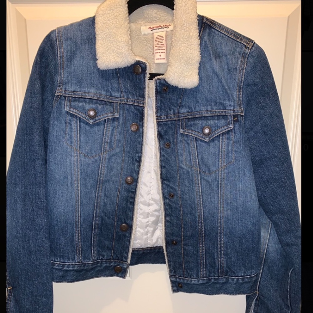 Abercrombie and Fitch sherpa collared denim jacket